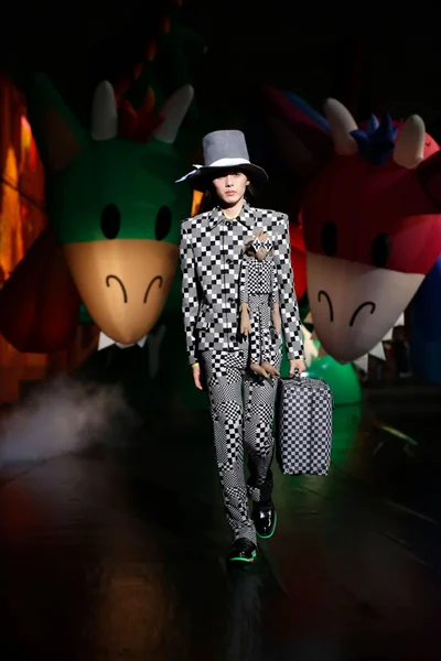 Look 20